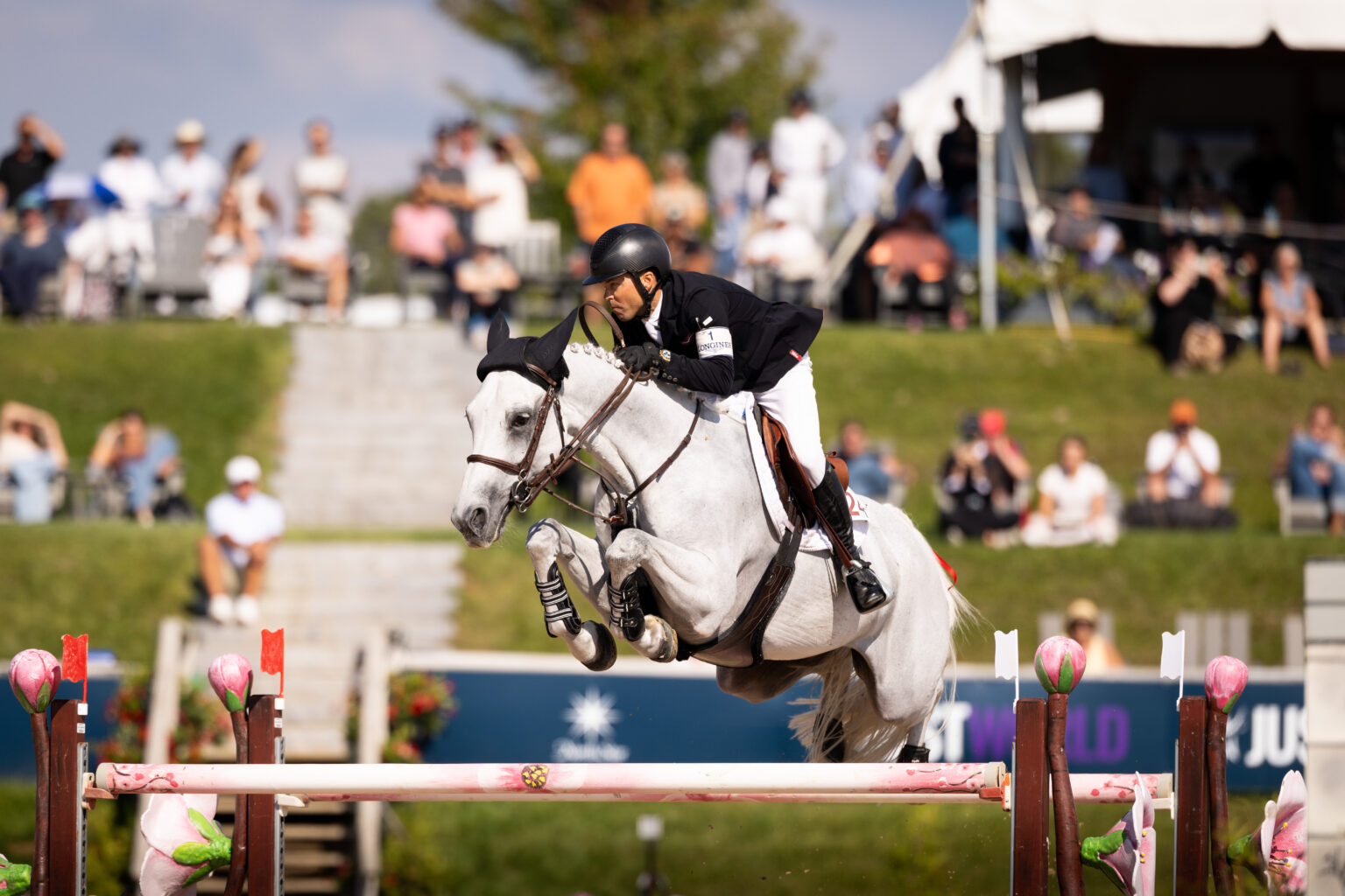 Horse Times Egypt: Equestrian Magazine :News :KENT FARRINGTON WINS BACK-TO-BACK FEI JUMPING WORLD CUP™ TRAVERSE CITY TITLES