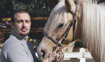 Horse Times Egypt: Equestrian Magazine :Articles :Horses & Celebrities; interview with Egyptian actor Ahmed El Sakka