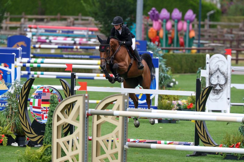 Horse Times Egypt: Equestrian Magazine :News :SOPHIE HINNERS & IRON DAMES KALENI JO WIN THE CSI4* GRAND PRIX CHAMPIONS AT LONGINES TOPS INTERNATIONAL ARENA
