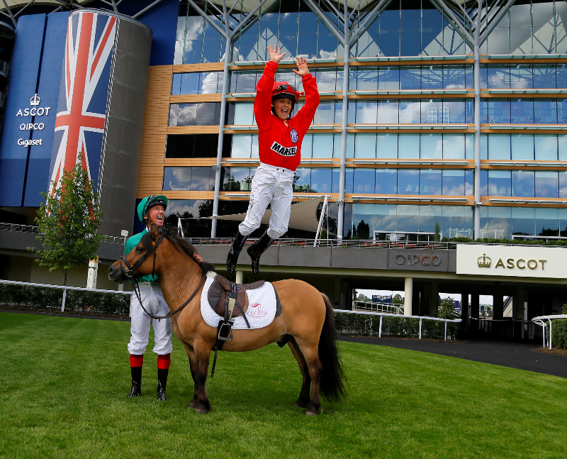 Horse Times Egypt: Equestrian Magazine :News :FRANKIE DETTORI GIVES LOOK-A-LIKE SON TRAINING TIPS AHEAD OF OLYMPIA THE LONDON INTERNATIONAL HORSE SHOW
