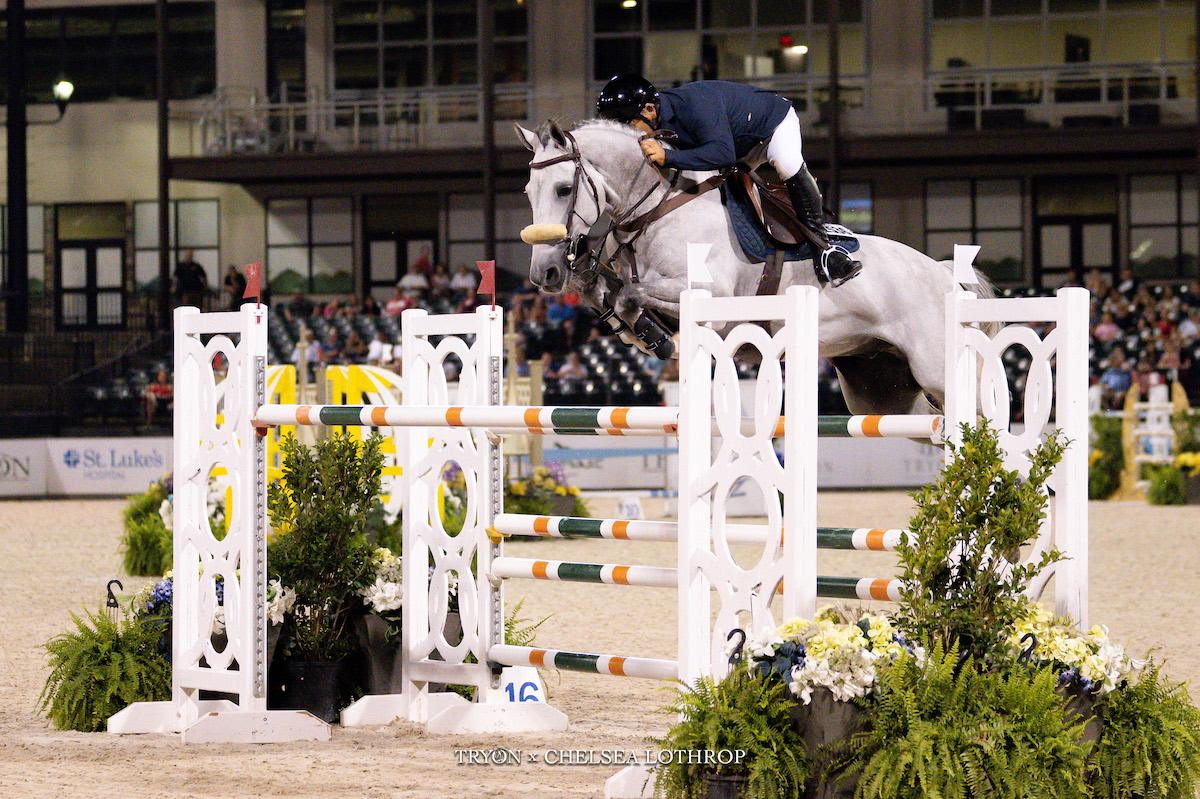 Horse Times Egypt: Equestrian Magazine :News :Samuel Parot and Captain Z Pick Up Win in $139,000 Earl Scruggs Music Festival Grand Prix CSI 3*