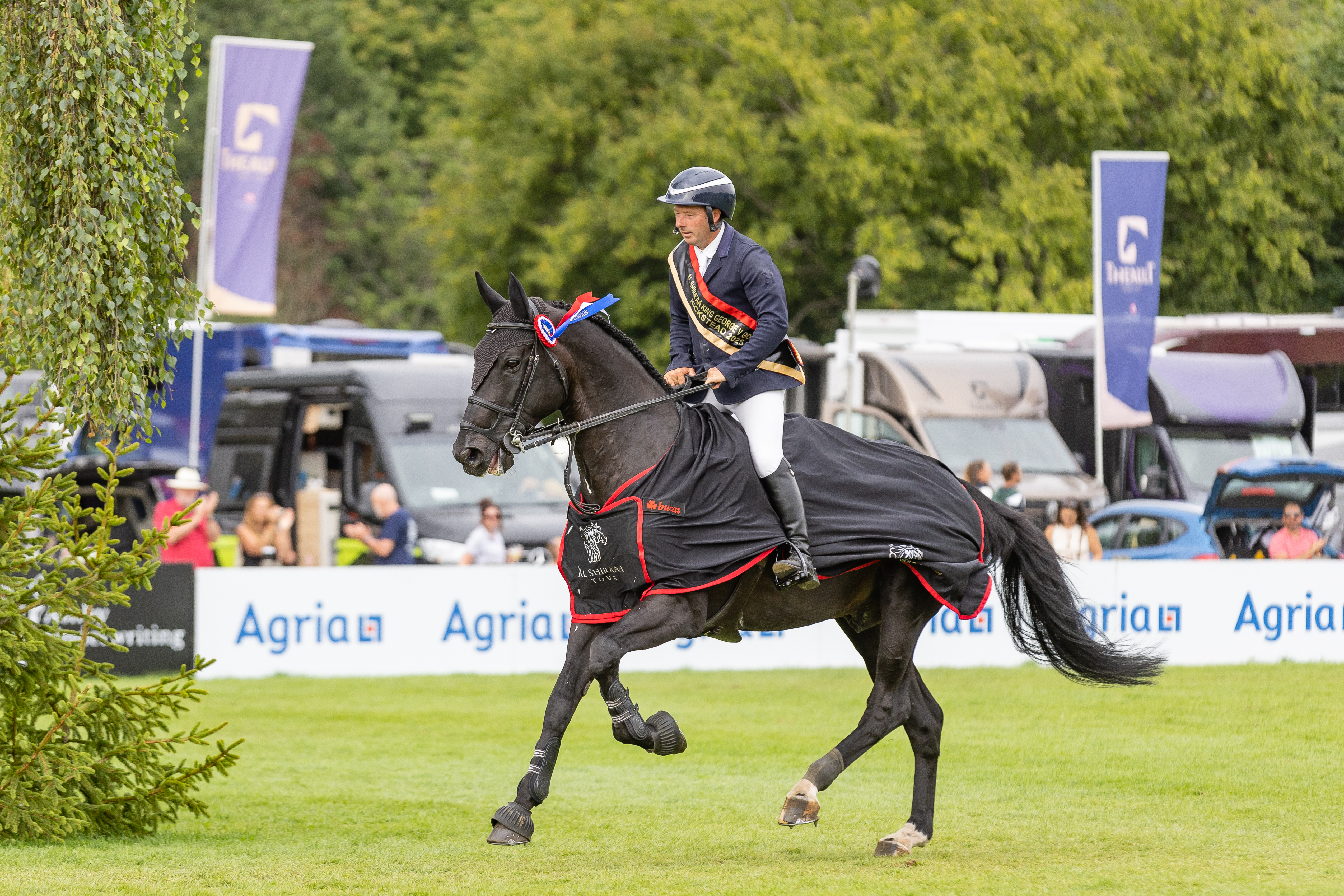 Horse Times Egypt: Equestrian Magazine :News :ROBERT WHITAKER RECLAIMS KING GEORGE TITLE AT THE AGRIA ROYAL INTERNATIONAL HORSE SHOW